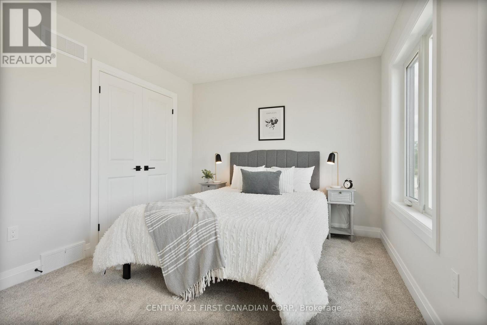 113 Atkinson Street, North Middlesex (Alisa Craig), ON - Indoor Photo Showing Bedroom