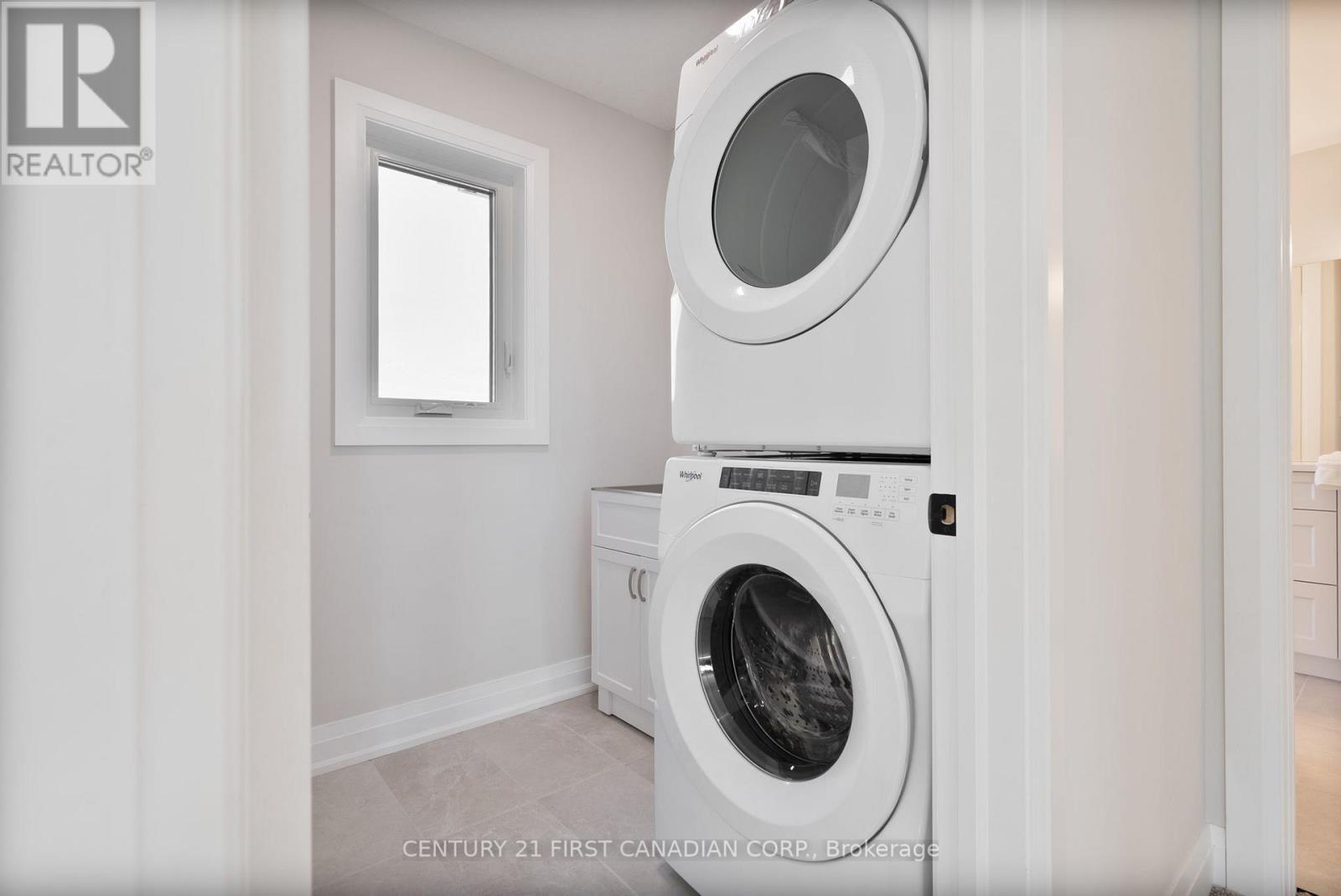 113 Atkinson Street, North Middlesex (Alisa Craig), ON - Indoor Photo Showing Laundry Room