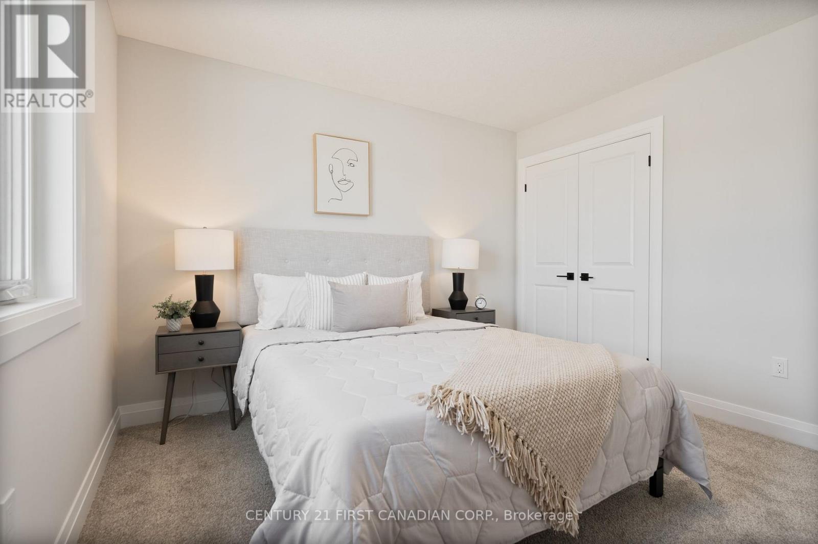 113 Atkinson Street, North Middlesex (Alisa Craig), ON - Indoor Photo Showing Bedroom