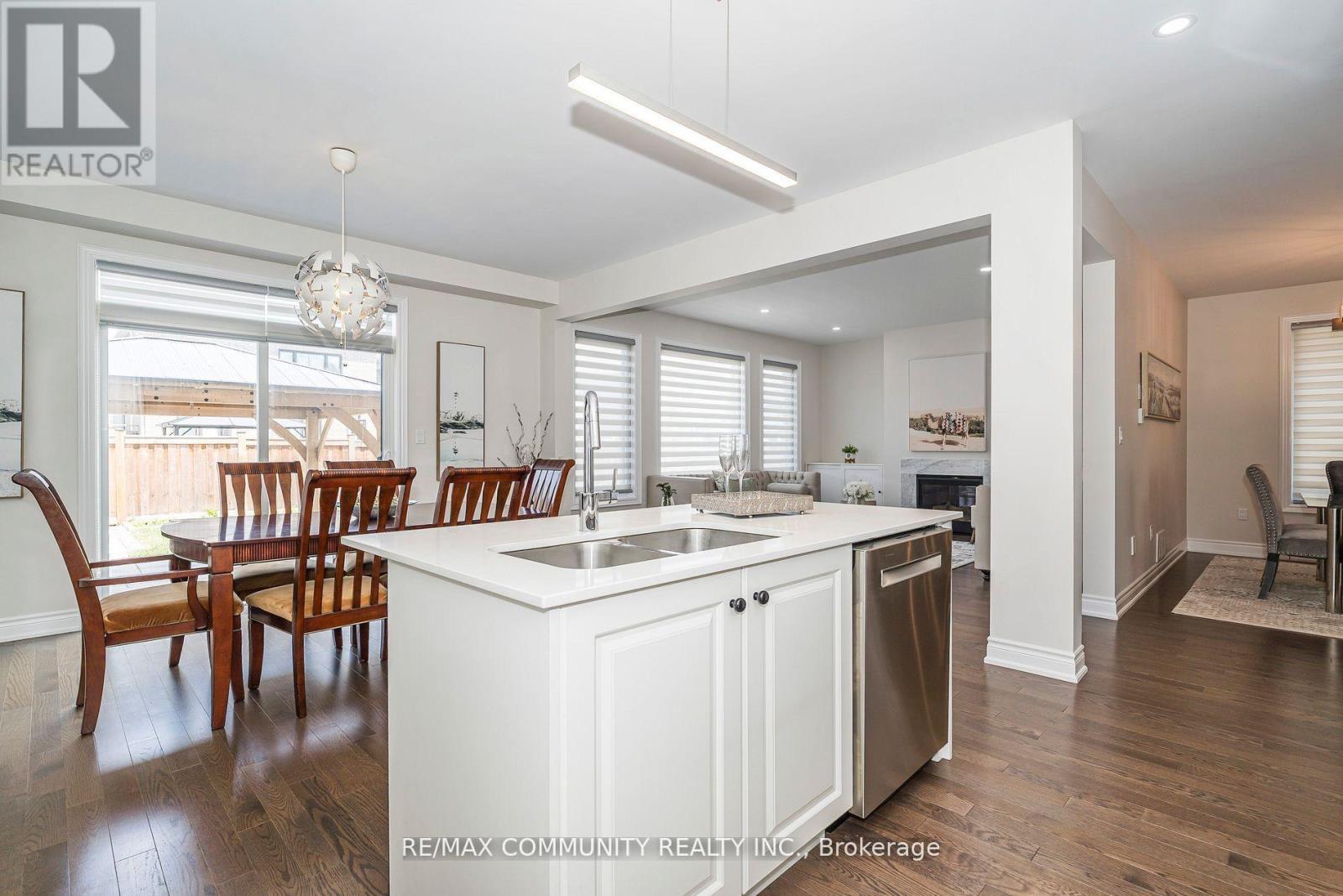 146 Wandering Glider Trail, Bradford West Gwillimbury, ON - Indoor