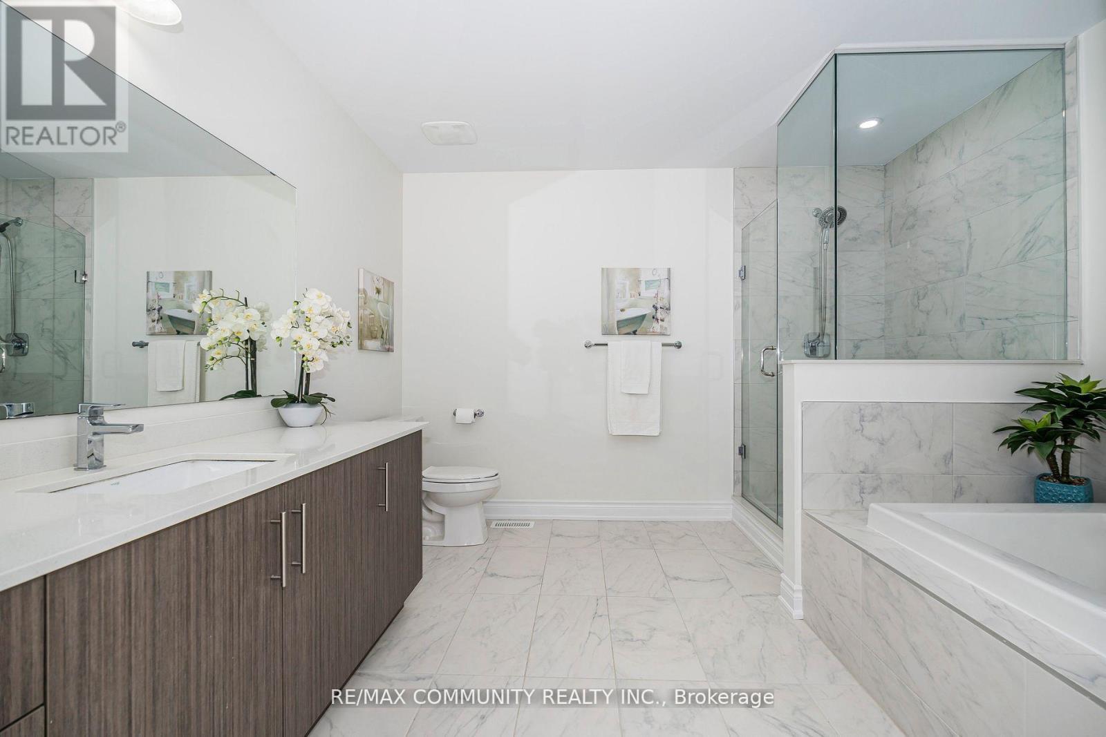 146 Wandering Glider Trail, Bradford West Gwillimbury, ON - Indoor Photo Showing Bathroom