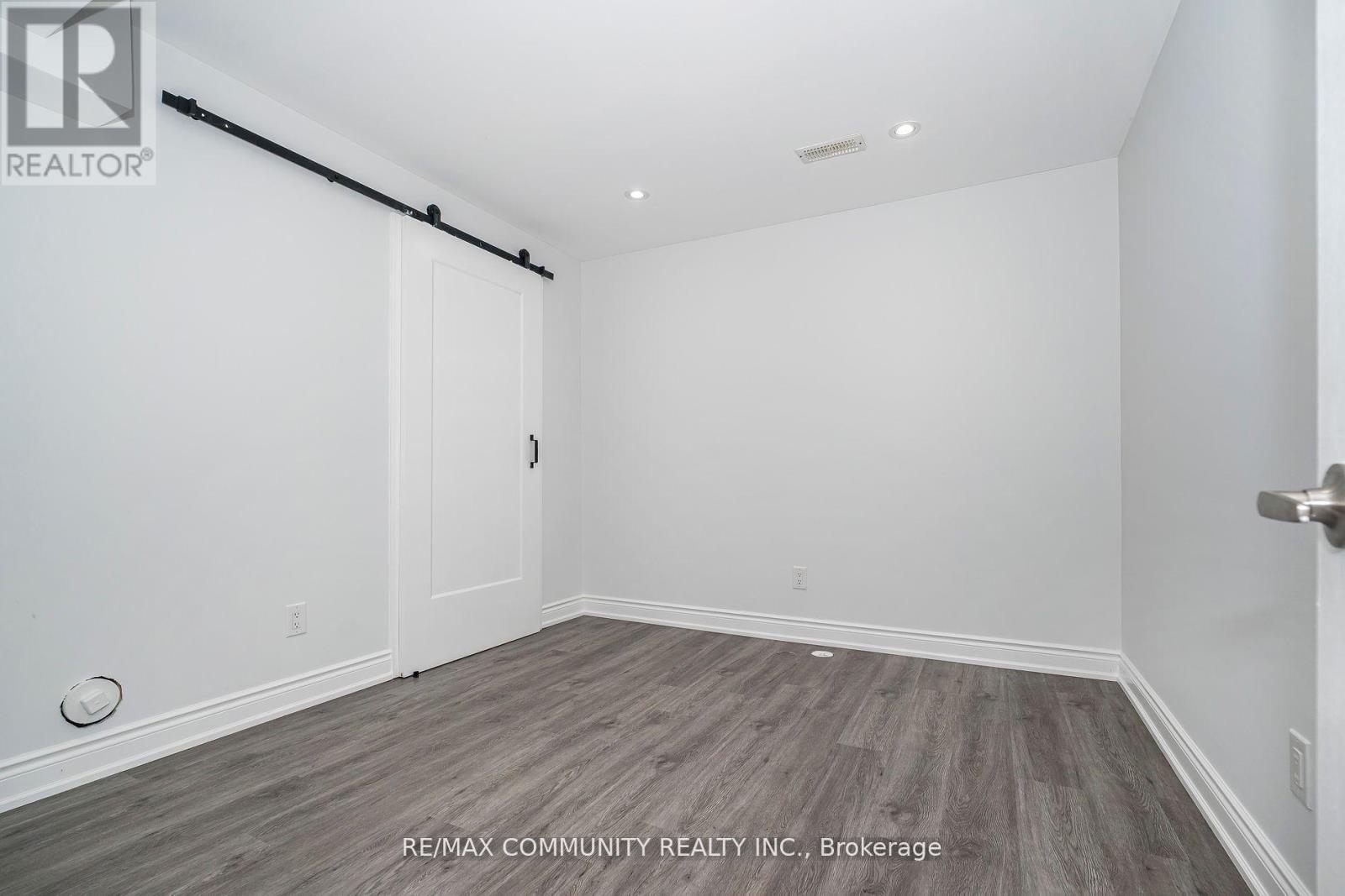 146 Wandering Glider Trail, Bradford West Gwillimbury, ON - Indoor Photo Showing Other Room