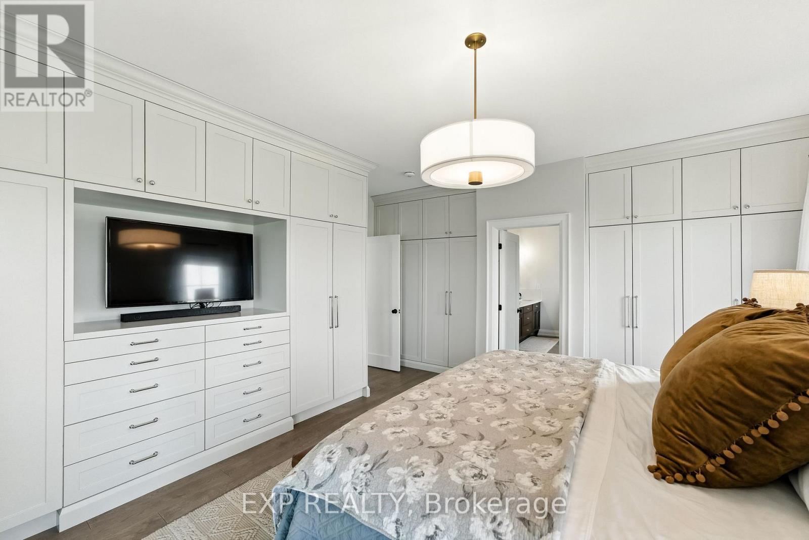 14701 Wilson Avenue, Scugog, ON - Indoor Photo Showing Bedroom