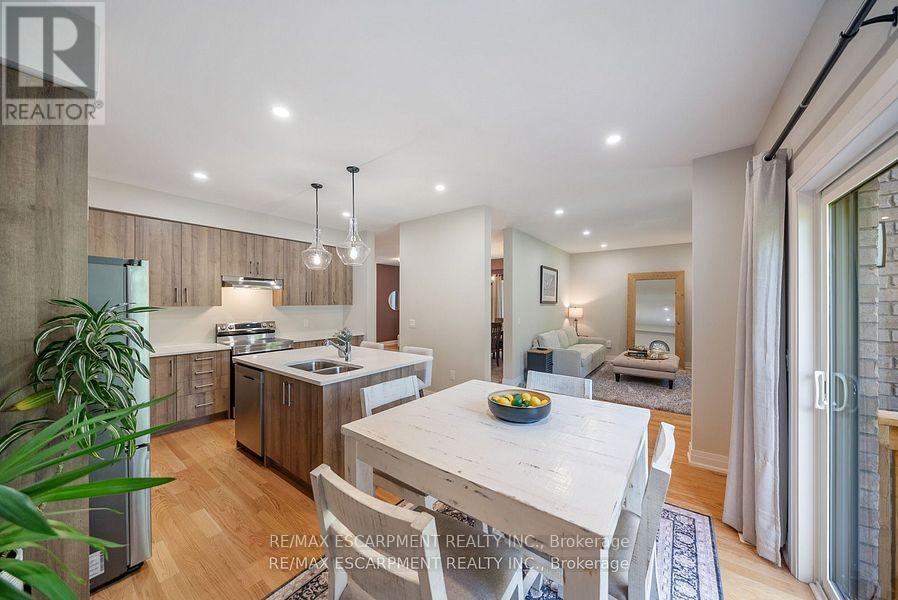 465 Adelaide Street, Wellington North, ON - Indoor