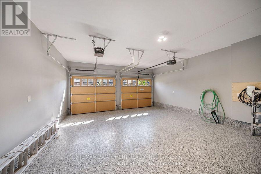 465 Adelaide Street, Wellington North, ON - Indoor Photo Showing Garage