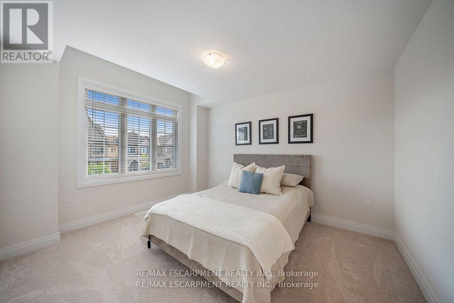 465 Adelaide Street, Wellington North, ON - Indoor Photo Showing Bedroom