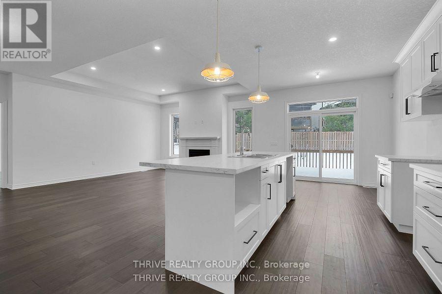 35 - 1080 Upperpoint Avenue, London South (South B), ON - Indoor Photo Showing Kitchen