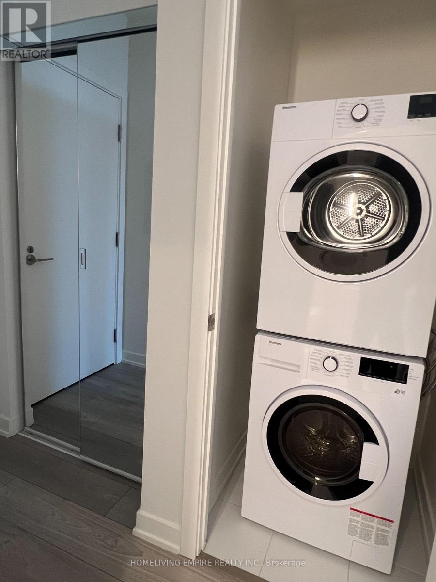 1703N - 120 Broadway Avenue, Toronto, ON - Indoor Photo Showing Laundry Room