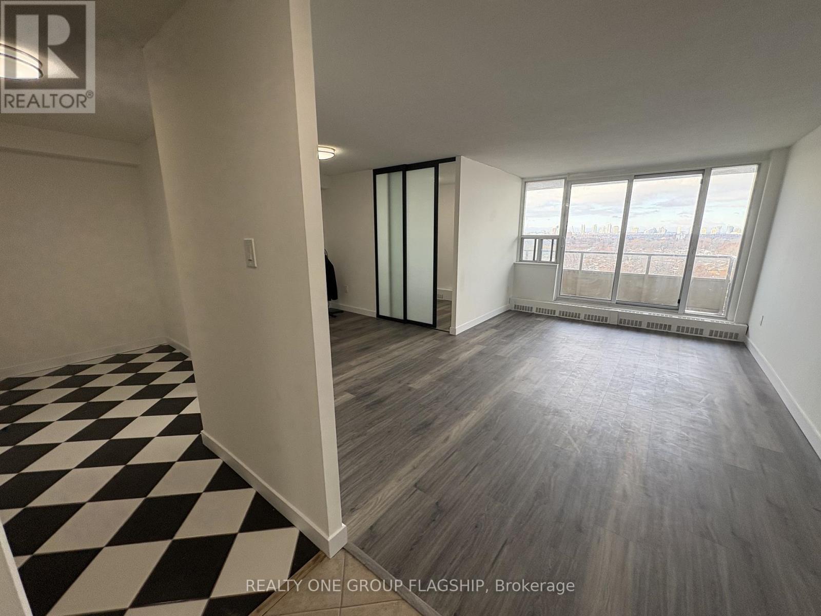 1209 - 15 Torrance Road, Toronto, ON - Indoor Photo Showing Other Room