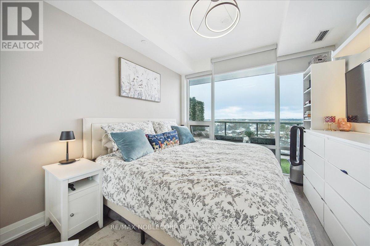 820 - 4800 Highway 7, Vaughan, ON - Indoor Photo Showing Bedroom