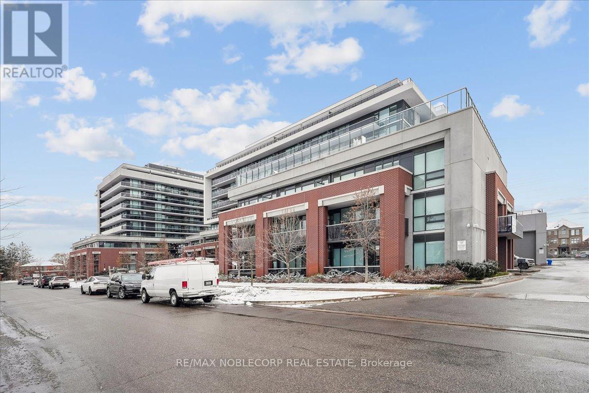 820 - 4800 Highway 7, Vaughan, ON - Outdoor