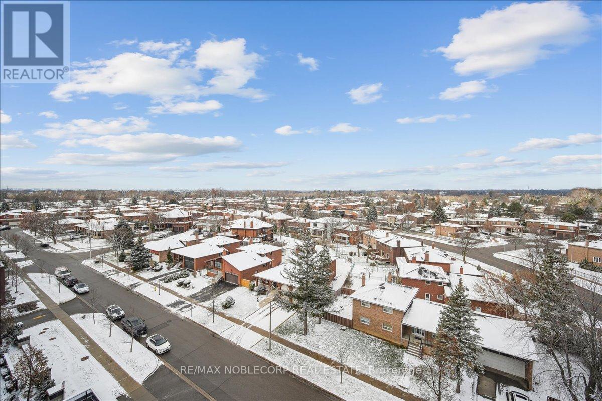 820 - 4800 Highway 7, Vaughan, ON - Outdoor With View