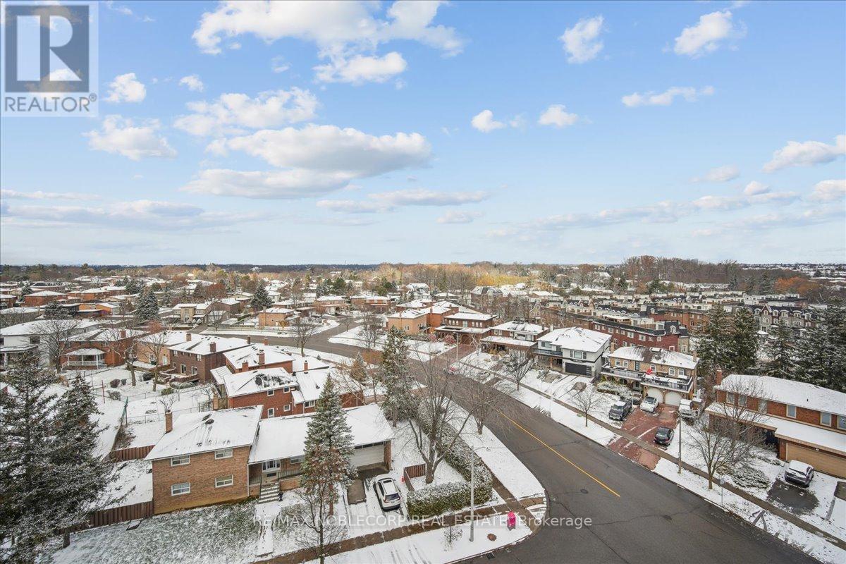 820 - 4800 Highway 7, Vaughan, ON - Outdoor With View