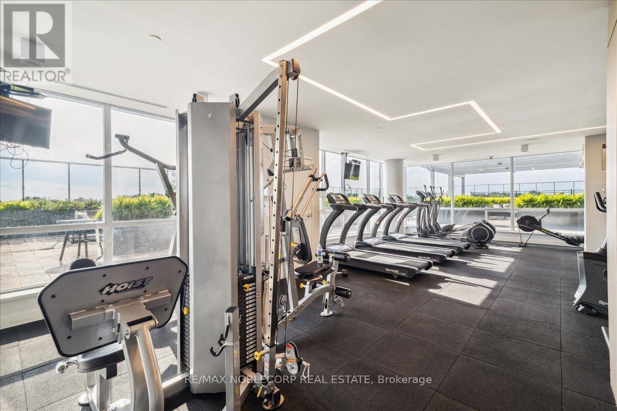 820 - 4800 Highway 7, Vaughan, ON - Indoor Photo Showing Gym Room