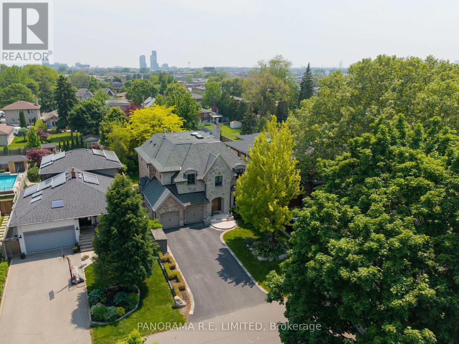 19 Graystone Gardens, Toronto, ON - Outdoor With View