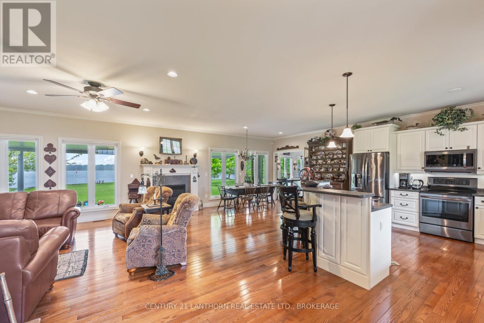 9430 County 2 Road W, Greater Napanee (Greater Napanee), ON - Indoor With Fireplace