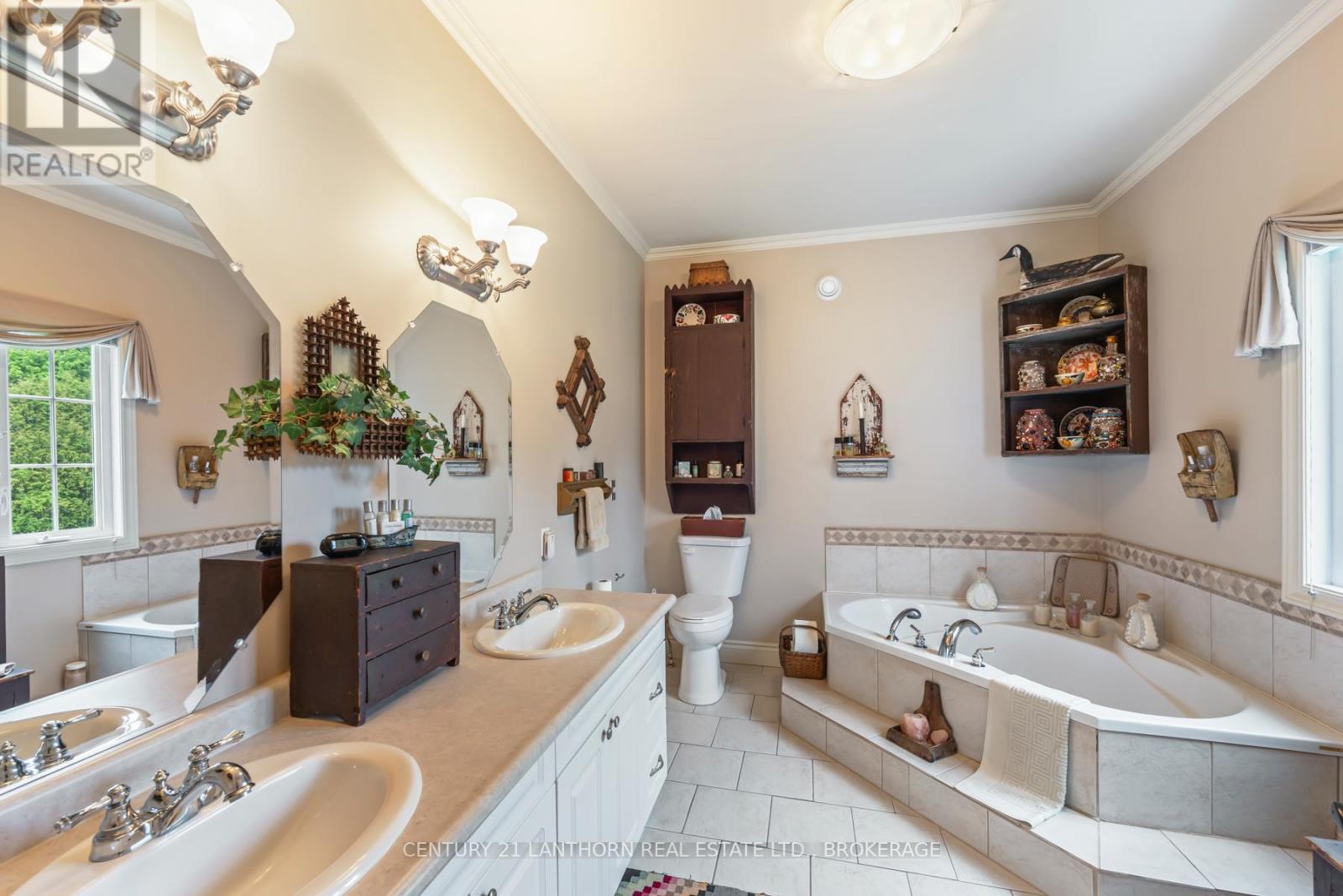 9430 County 2 Road W, Greater Napanee (Greater Napanee), ON - Indoor Photo Showing Bathroom