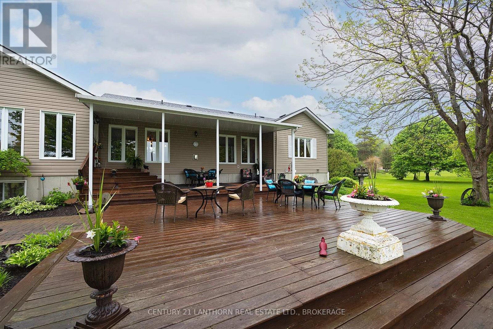 9430 County 2 Road W, Greater Napanee (Greater Napanee), ON - Outdoor With Deck Patio Veranda