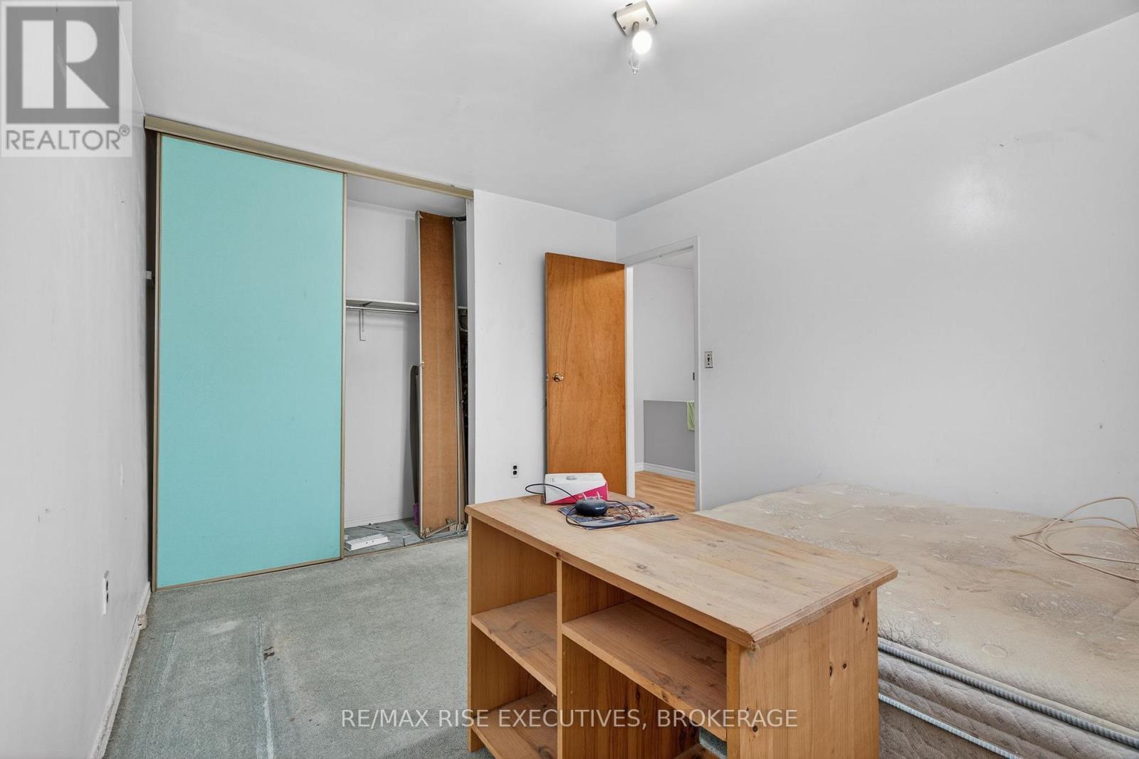 114 - 924 Amberdale Crescent, Kingston (South Of Taylor-Kidd Blvd), ON - Indoor