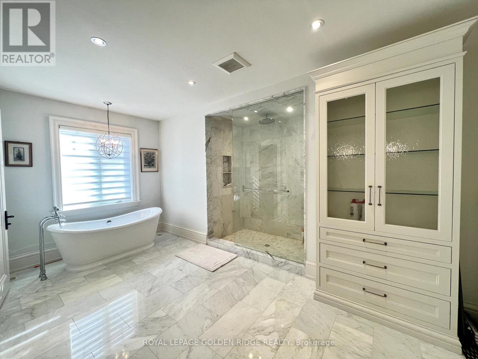 177 Watson Avenue, Oakville, ON - Indoor Photo Showing Bathroom