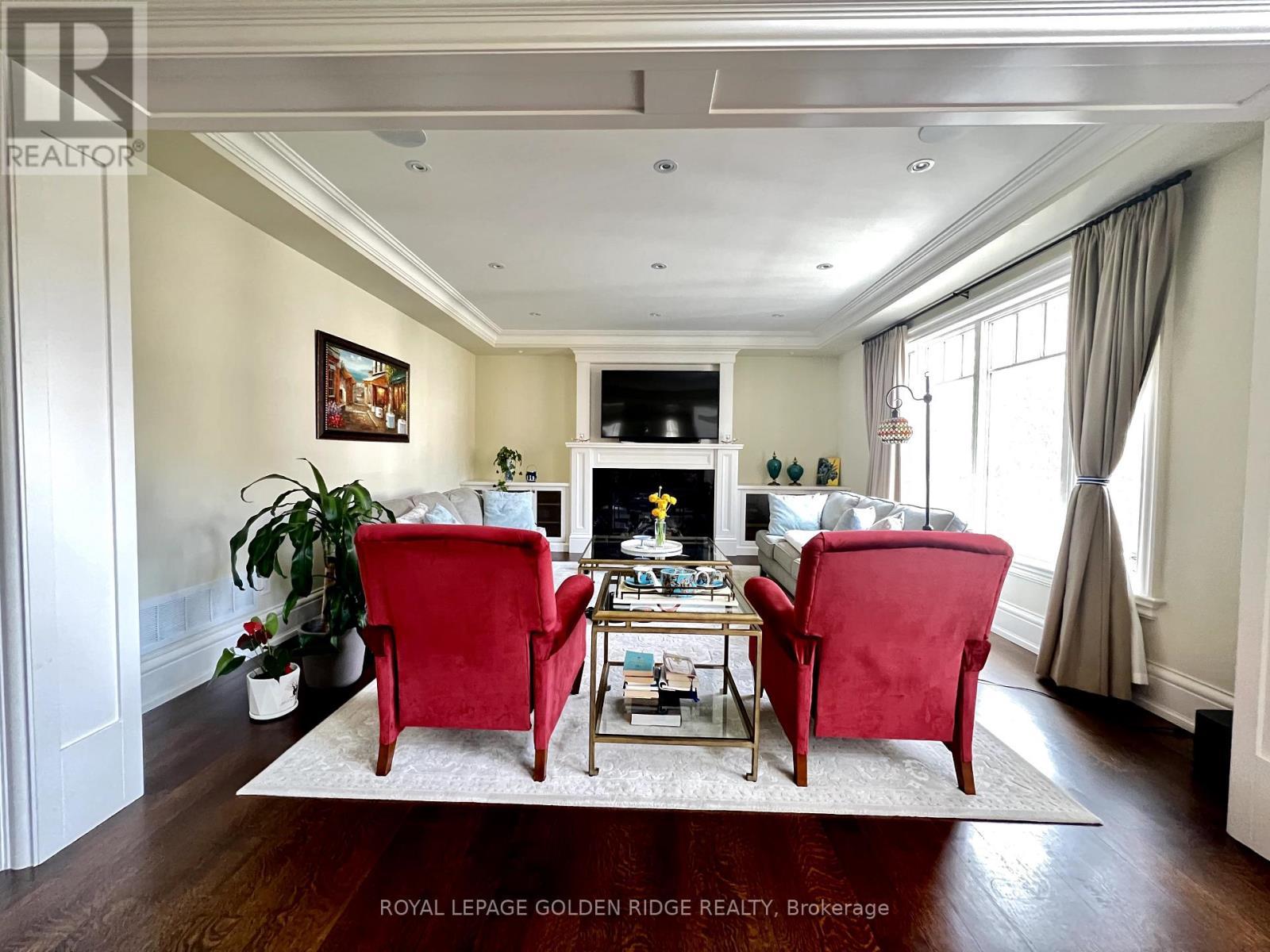 177 Watson Avenue, Oakville, ON - Indoor With Fireplace