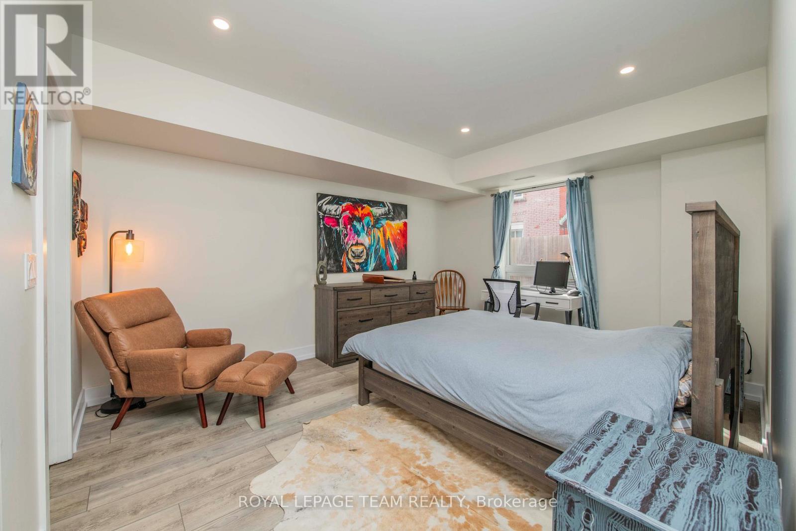 102 - 390 Booth Street, Ottawa, ON - Indoor Photo Showing Bedroom