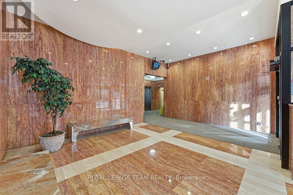 906 - 475 Laurier Avenue W, Ottawa, ON - Indoor Photo Showing Other Room