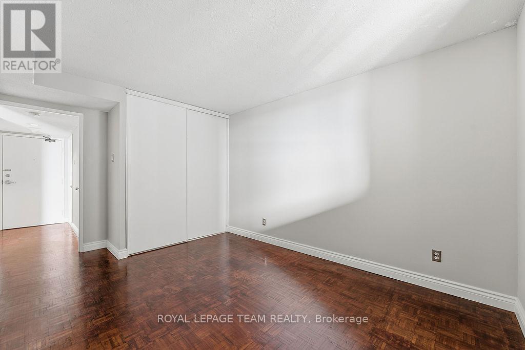 906 - 475 Laurier Avenue W, Ottawa, ON - Indoor Photo Showing Other Room
