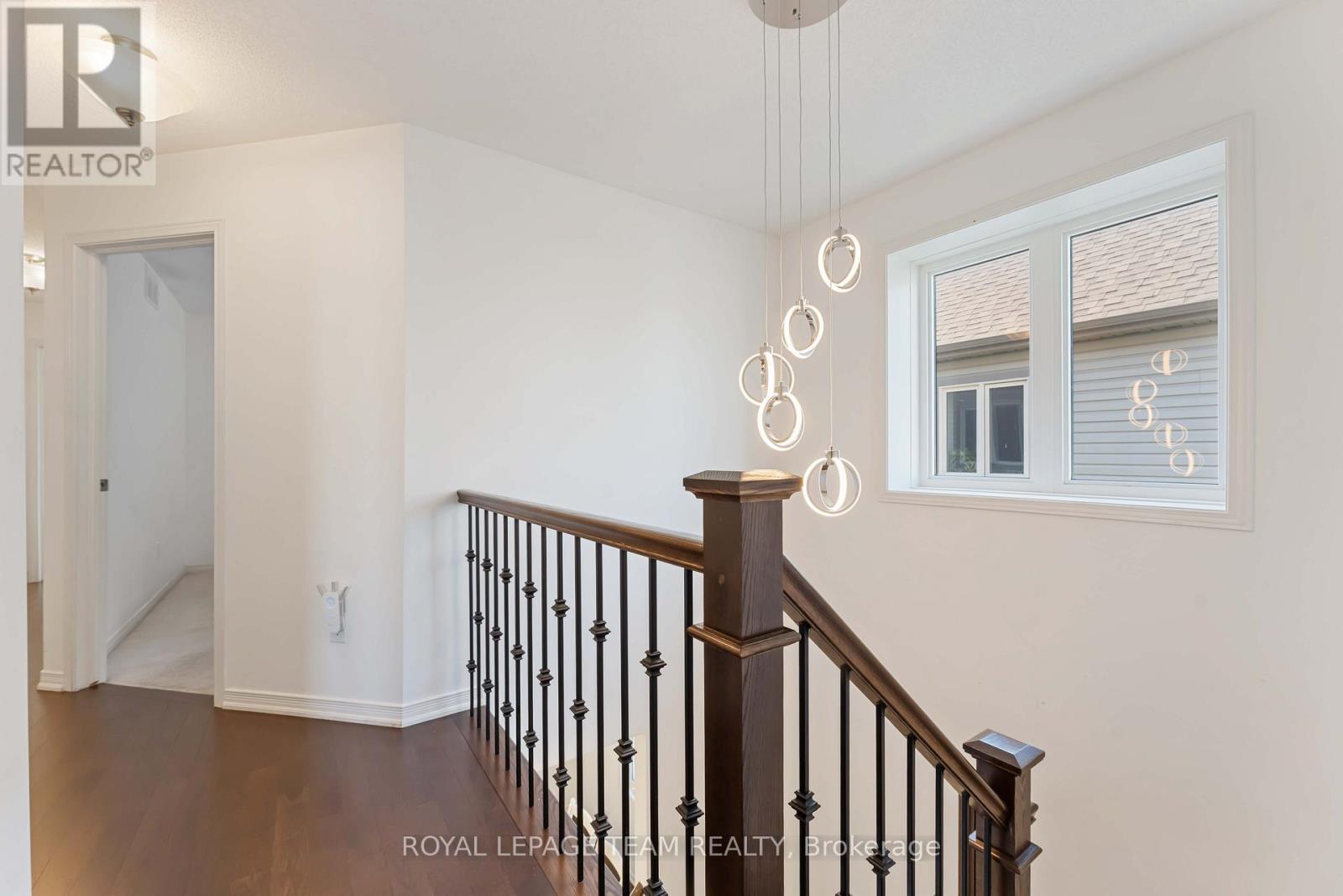 359 Melodie Street, Ottawa, ON - Indoor Photo Showing Other Room