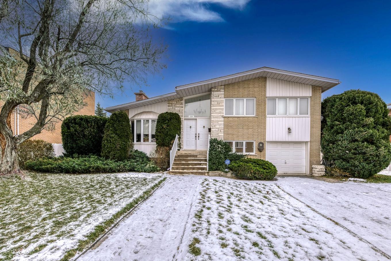 Façade - 4304 7E Rue, Laval (Chomedey), QC - Outdoor With Facade