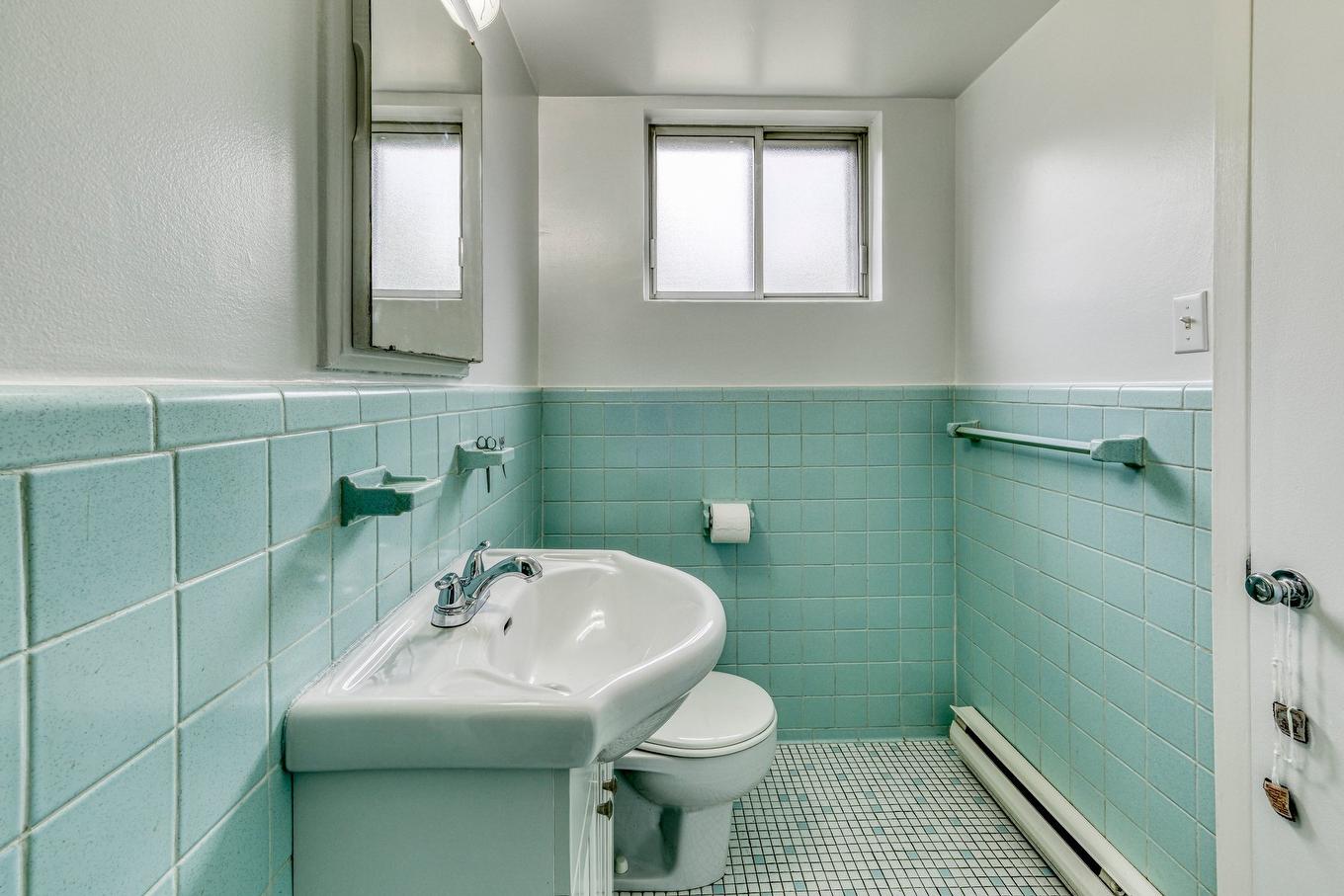 Salle de bains - 4304 7E Rue, Laval (Chomedey), QC - Indoor Photo Showing Bathroom