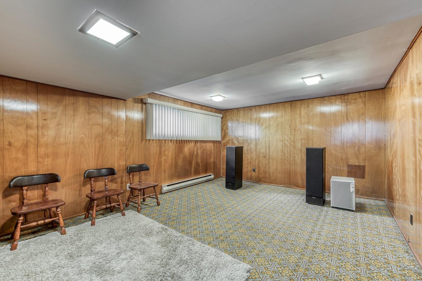 Salle familiale - 4304 7E Rue, Laval (Chomedey), QC - Indoor