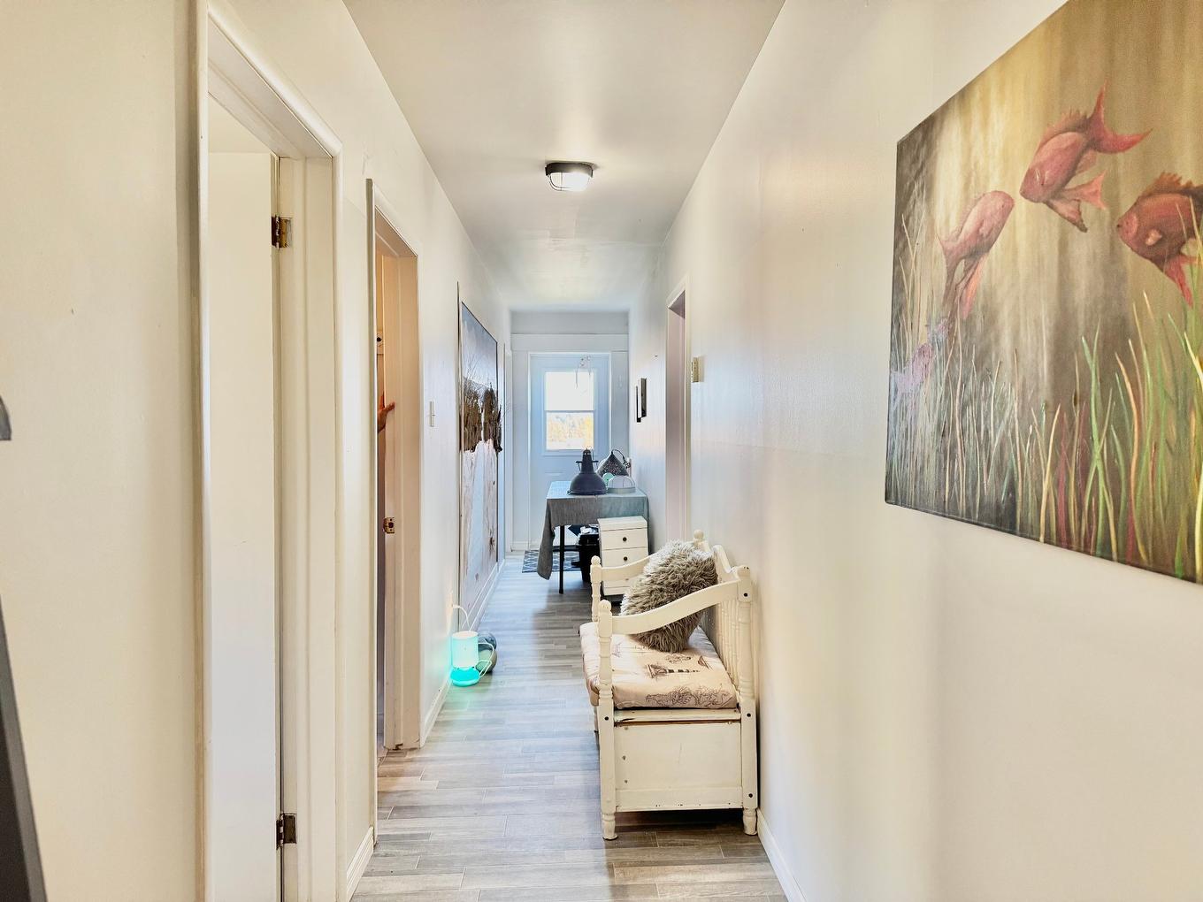 Passageway - 35 Ch. Central, Les Îles-De-La-Madeleine, QC - Indoor Photo Showing Other Room