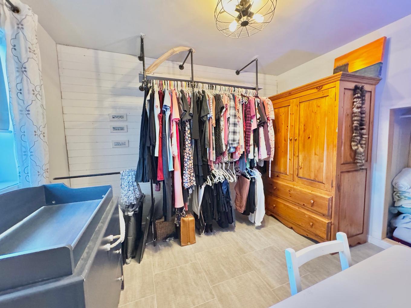 Other - 35 Ch. Central, Les Îles-De-La-Madeleine, QC - Indoor With Storage