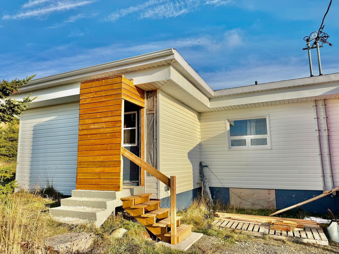 Dwelling - 35 Ch. Central, Les Îles-De-La-Madeleine, QC - Outdoor With Exterior