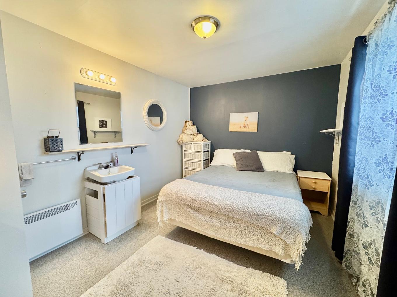 Dwelling - 35 Ch. Central, Les Îles-De-La-Madeleine, QC - Indoor Photo Showing Bedroom