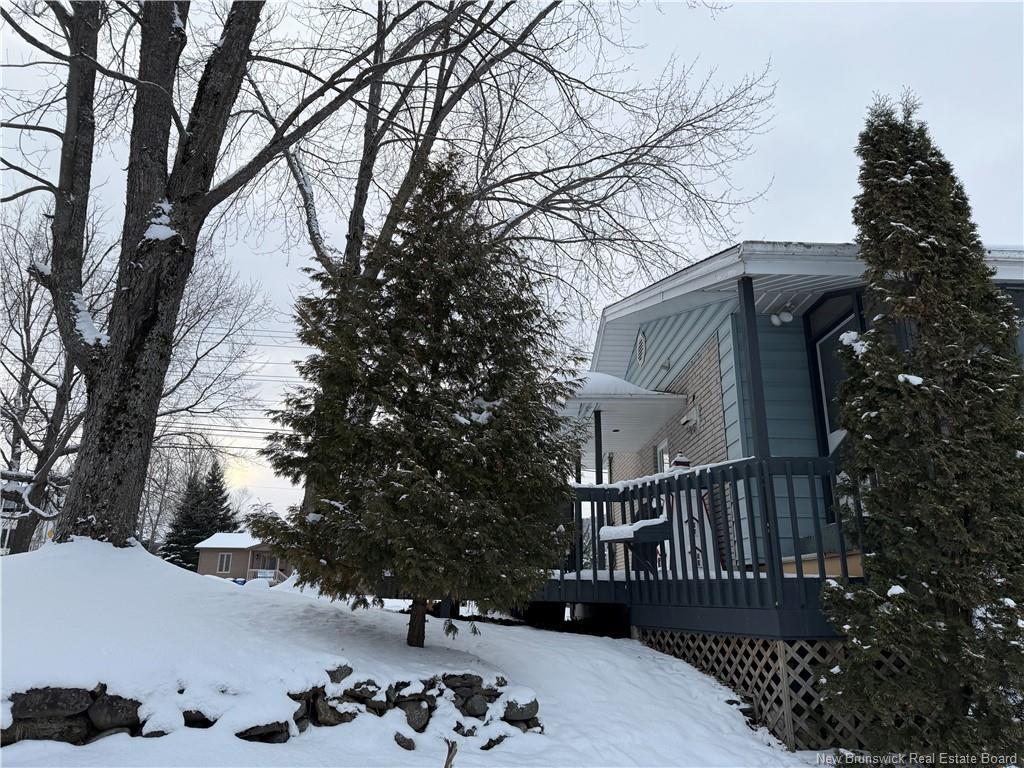 711 Victoria St, Edmundston, NB