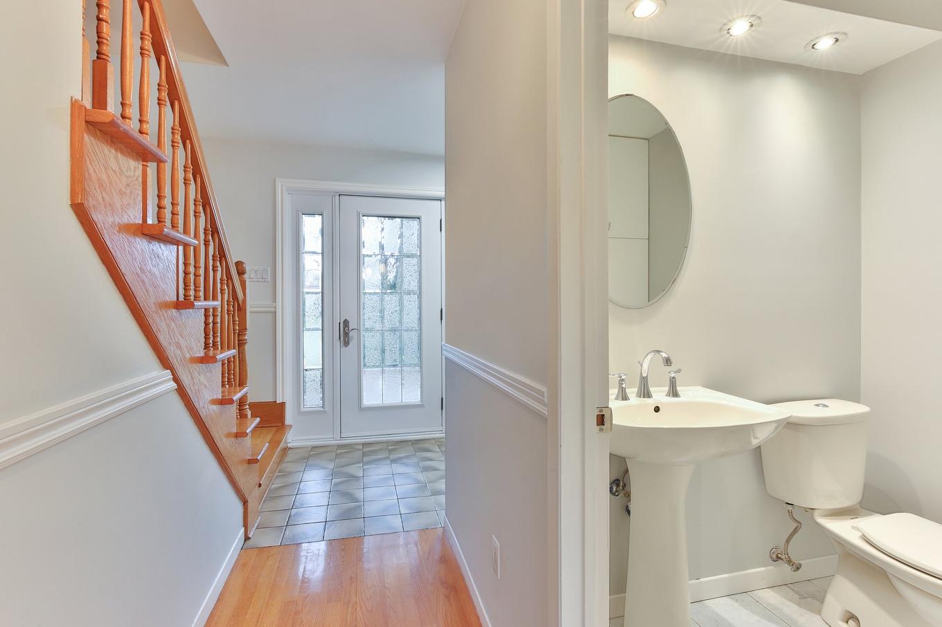 Salle d'eau - 464 15E Avenue, Saint-Jean-Sur-Richelieu, QC - Indoor