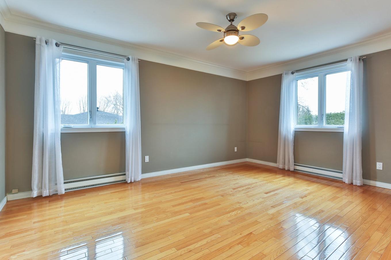 Chambre à coucher principale - 464 15E Avenue, Saint-Jean-Sur-Richelieu, QC - Indoor Photo Showing Other Room