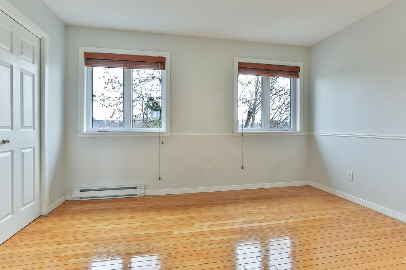 Chambre à coucher - 464 15E Avenue, Saint-Jean-Sur-Richelieu, QC - Indoor Photo Showing Other Room