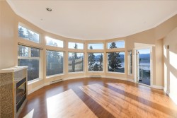 412-2275 Comox Ave Comox, BC V9M 1X6