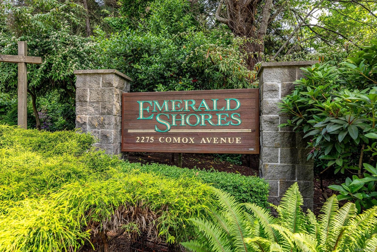 412-2275 Comox Ave, Comox, BC - Outdoor