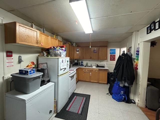 627 Vickers Street S, Thunder Bay, ON - Indoor Photo Showing Laundry Room