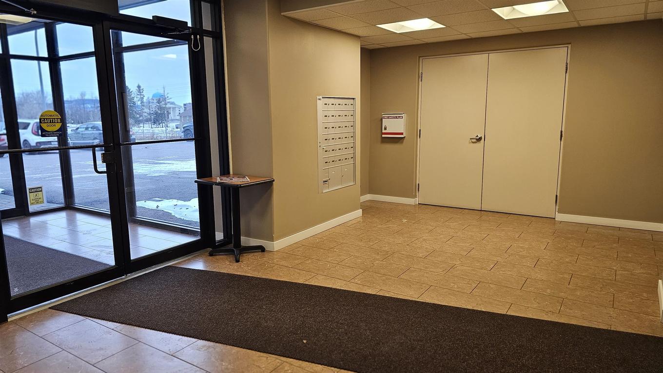 309 300 Vista Lane, Thunder Bay, ON - Indoor Photo Showing Other Room