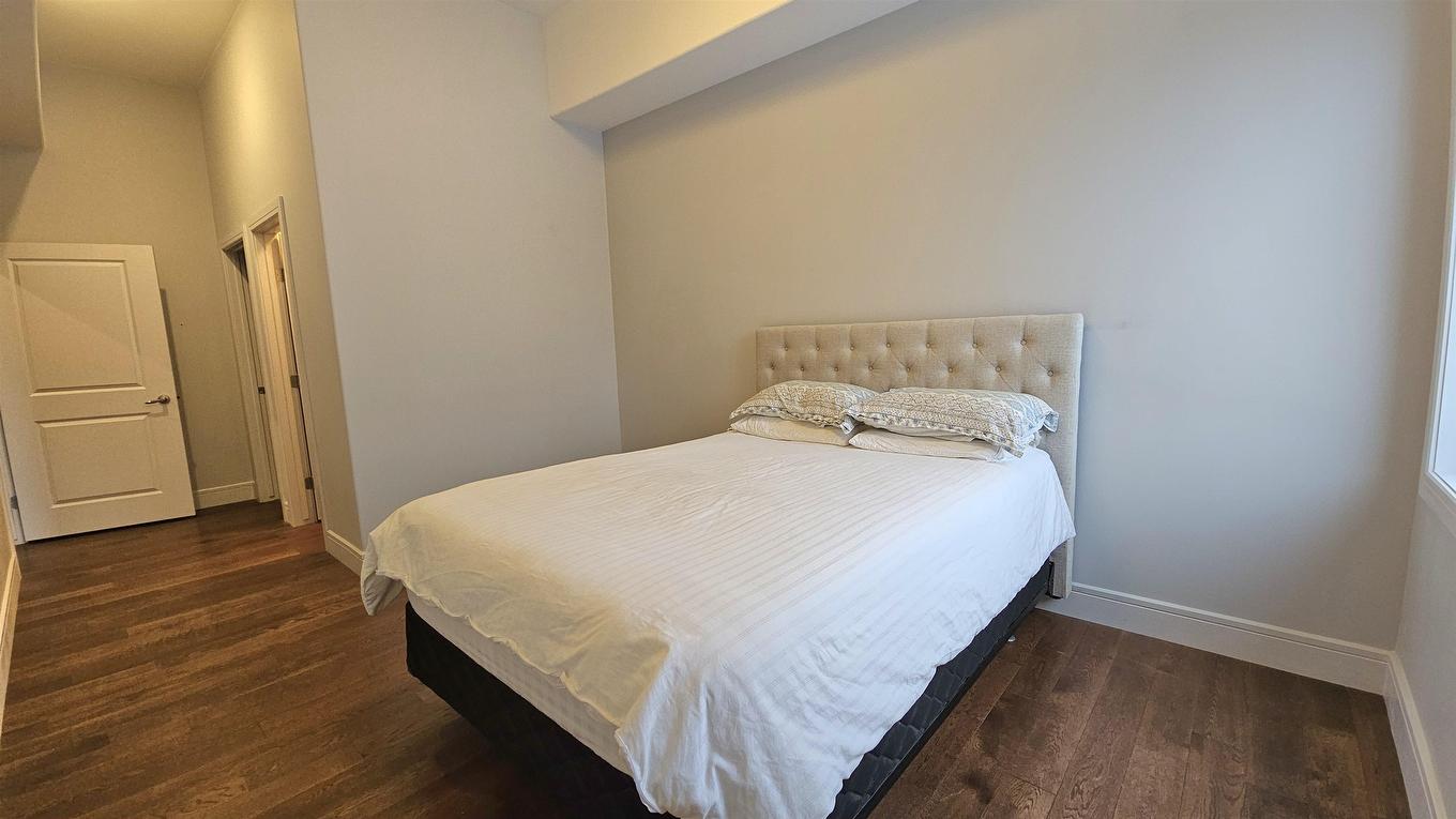 309 300 Vista Lane, Thunder Bay, ON - Indoor Photo Showing Bedroom