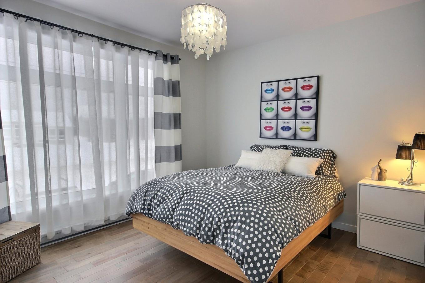 Chambre à coucher principale - 315 Rue D'Évain, Rouyn-Noranda, QC - Indoor Photo Showing Bedroom