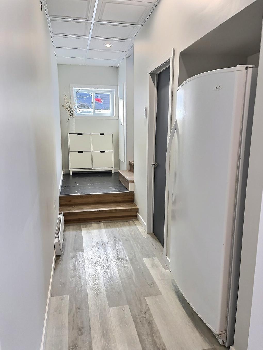 Escalier - 315 Rue D'Évain, Rouyn-Noranda, QC - Indoor Photo Showing Other Room