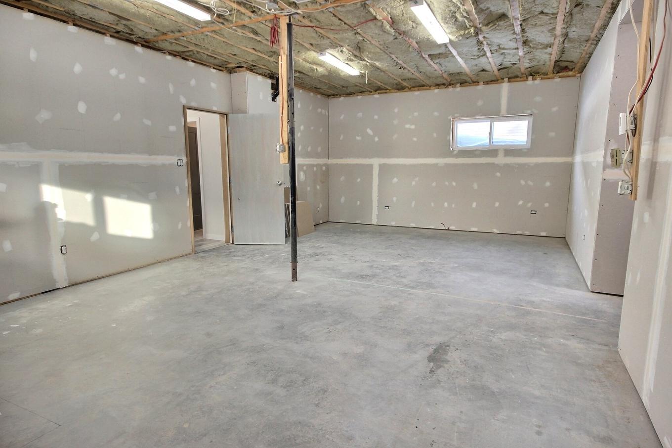 Sous-sol - 315 Rue D'Évain, Rouyn-Noranda, QC - Indoor Photo Showing Garage