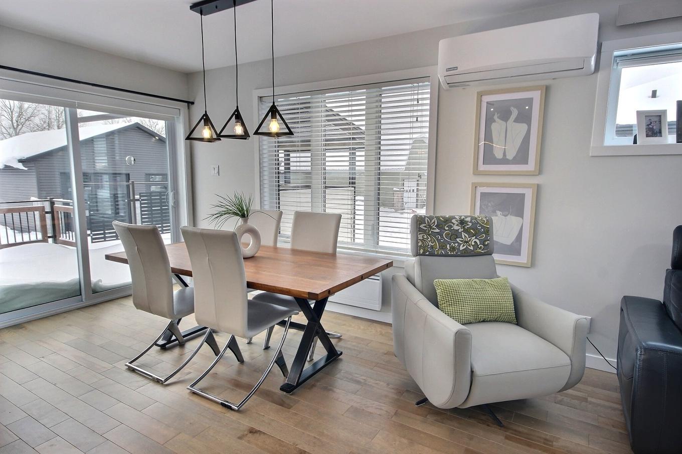 Salle à manger - 315 Rue D'Évain, Rouyn-Noranda, QC - Indoor Photo Showing Other Room