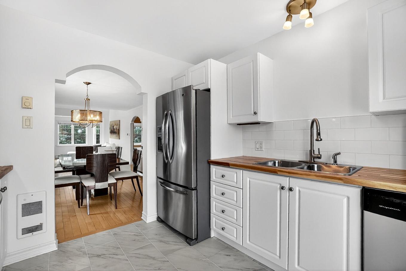 Cuisine - 8-420 Allée Des Cimes, Mont-Tremblant, QC - Indoor Photo Showing Kitchen With Double Sink